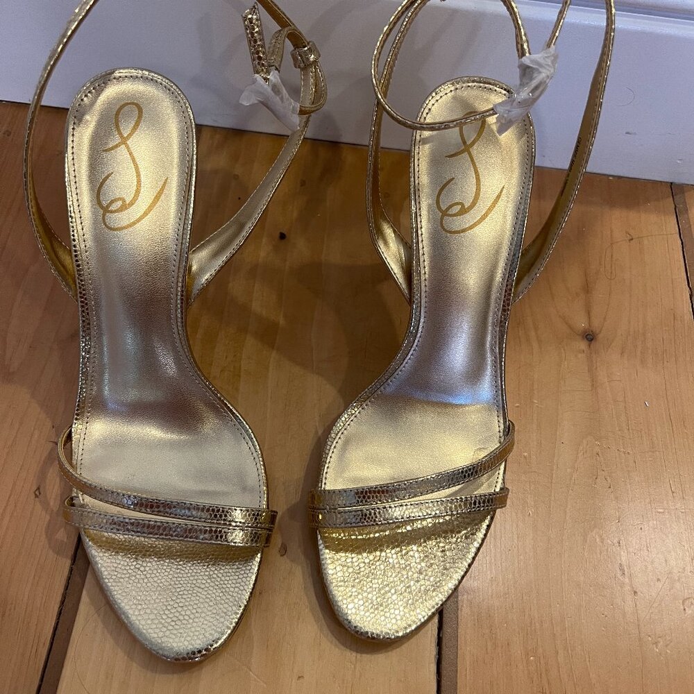 Sam Edelman Gemmie Ankle Strap Heel in Amber Gold Size 9.5